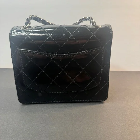 Chanel Vintage Glossy Black Quilted Mini Bag - Picture 3 of 12